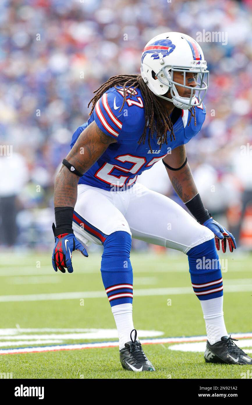 Buffalo Bills' Stephon Gilmore (27) defends against the Kansas City Chiefs during an NFL football game in Orchard Park, N.Y., Sunday, Sept. 16, 2012. (AP Photo/Bill Wippert) Banque D'Images