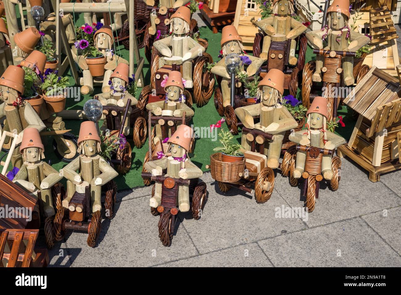 EASTBOURNE, EAST SUSSEX, Royaume-Uni - JUILLET 29 : des hommes de Flowerpot sur la promenade d'Eastbourne, East Sussex, le 29 2021 juillet Banque D'Images