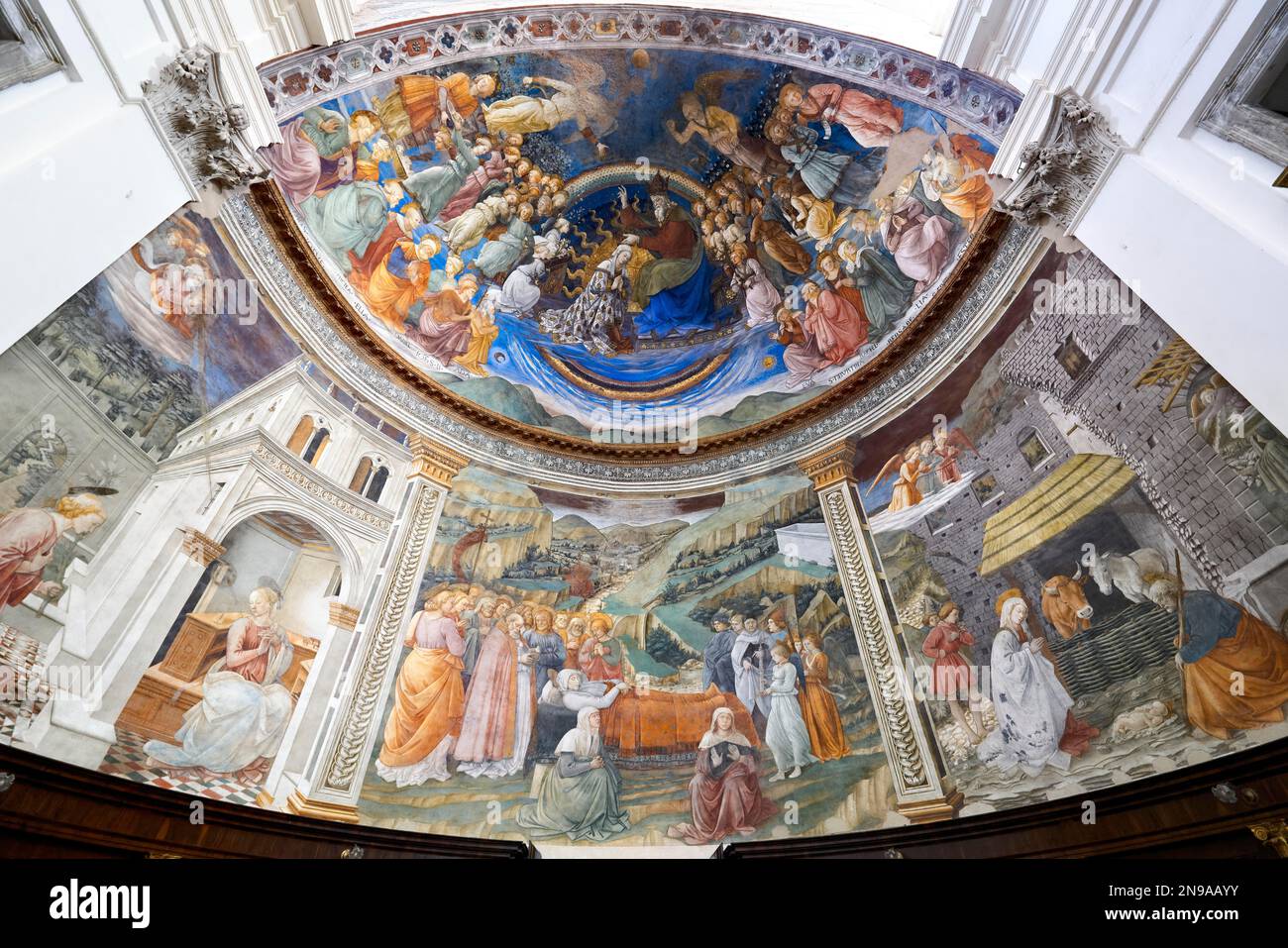 Spoleto Ombrie Italie. L'intérieur de la cathédrale. L'abside ornée de fresques de Filippo Lippi Banque D'Images