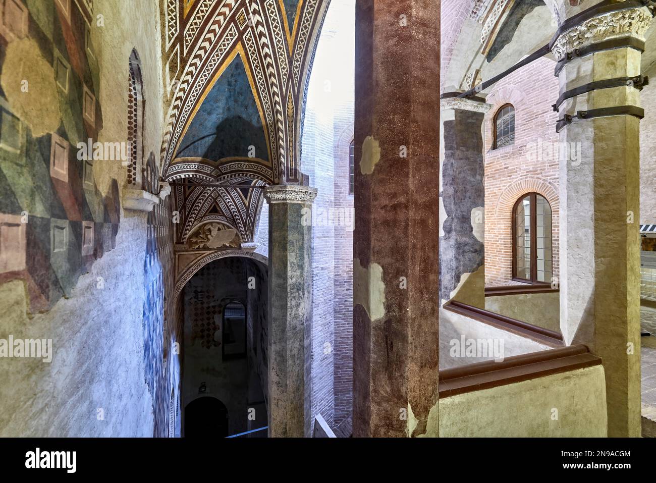 Foligno Ombrie Italie. Fresques du Palais Trinci (Palazzo Trinci), résidence patricienne et musée Banque D'Images