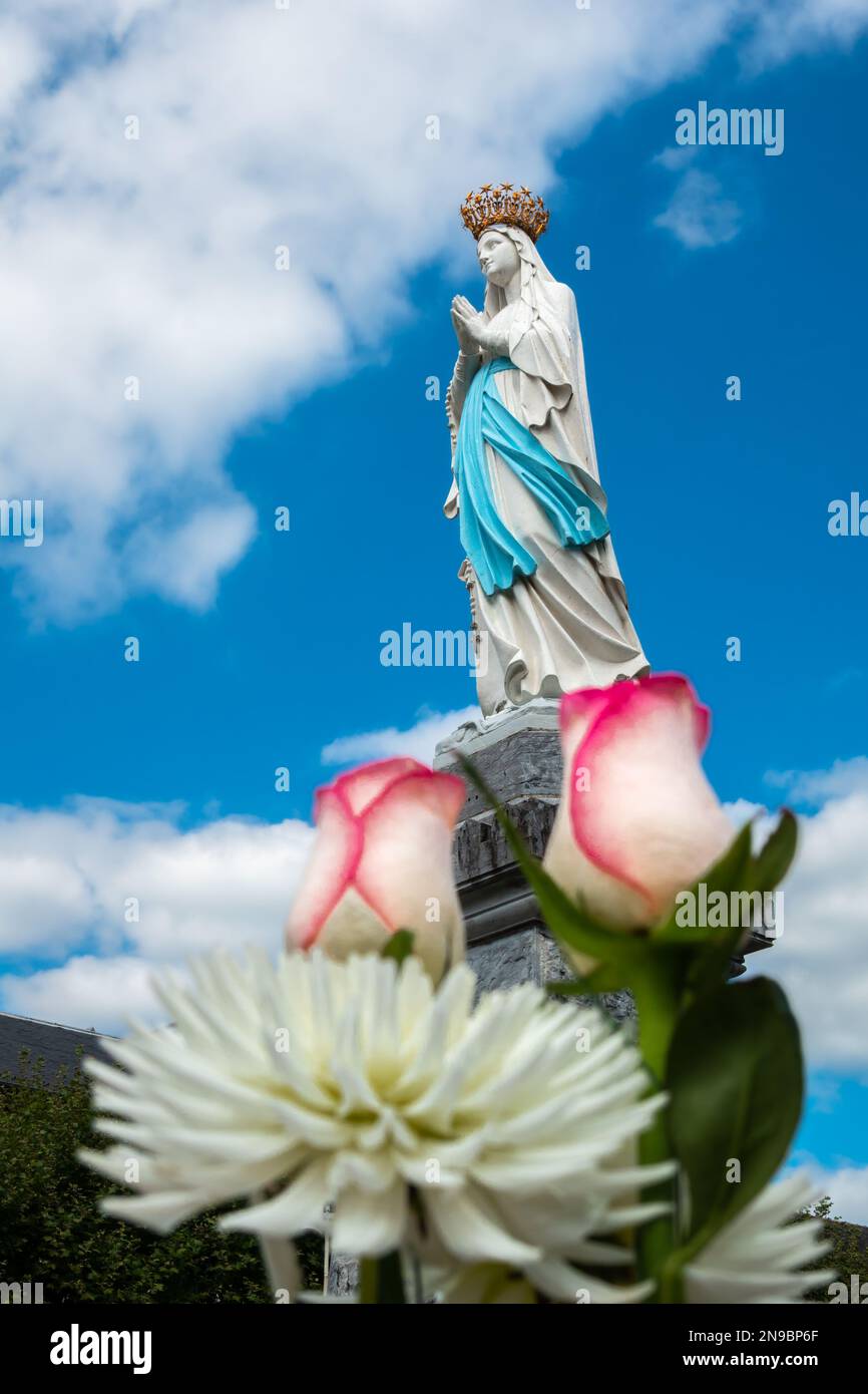 Statue De La Sainte Vierge Marie – Résine, Couleur Claire – Idéale Pour Déco De Noël (7x7x10 Cm)