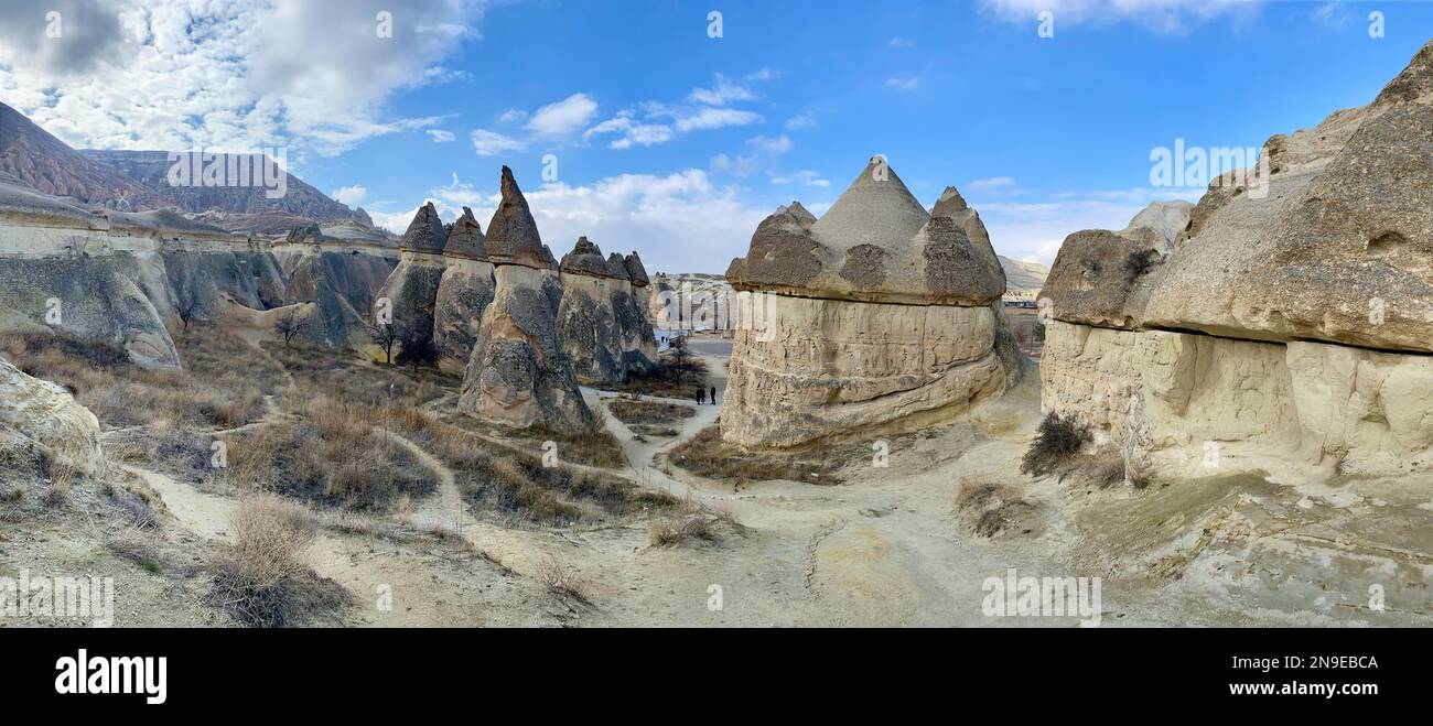 Formations rocheuses extraordinaires collines rocheuses de la vallée des champignons, pasabaglari, Cappadoce, Nevsehir, Turquie Banque D'Images