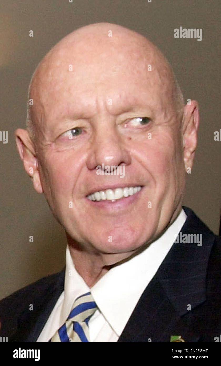 FILE - This Feb. 25, 2003 file photo shows Dr. Stephen R. Covey at a  training session at Georgia State University in Atlanta. Covey, the motivational  speaker best known for the book "