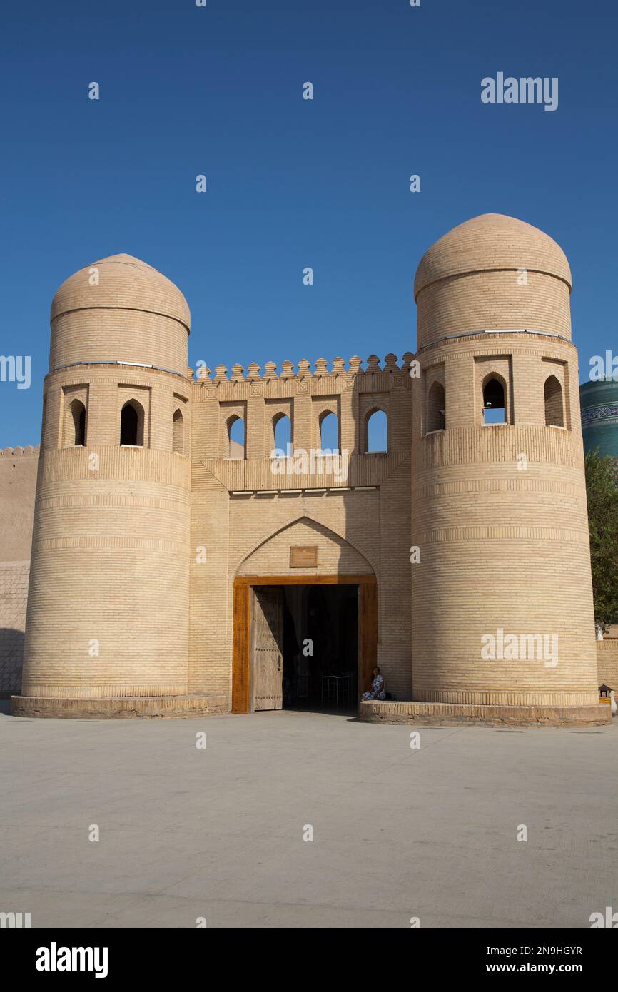 Porte de l'Ouest, (porte du Père), Ichon Qala, Khiva, Ouzbékistan Banque D'Images