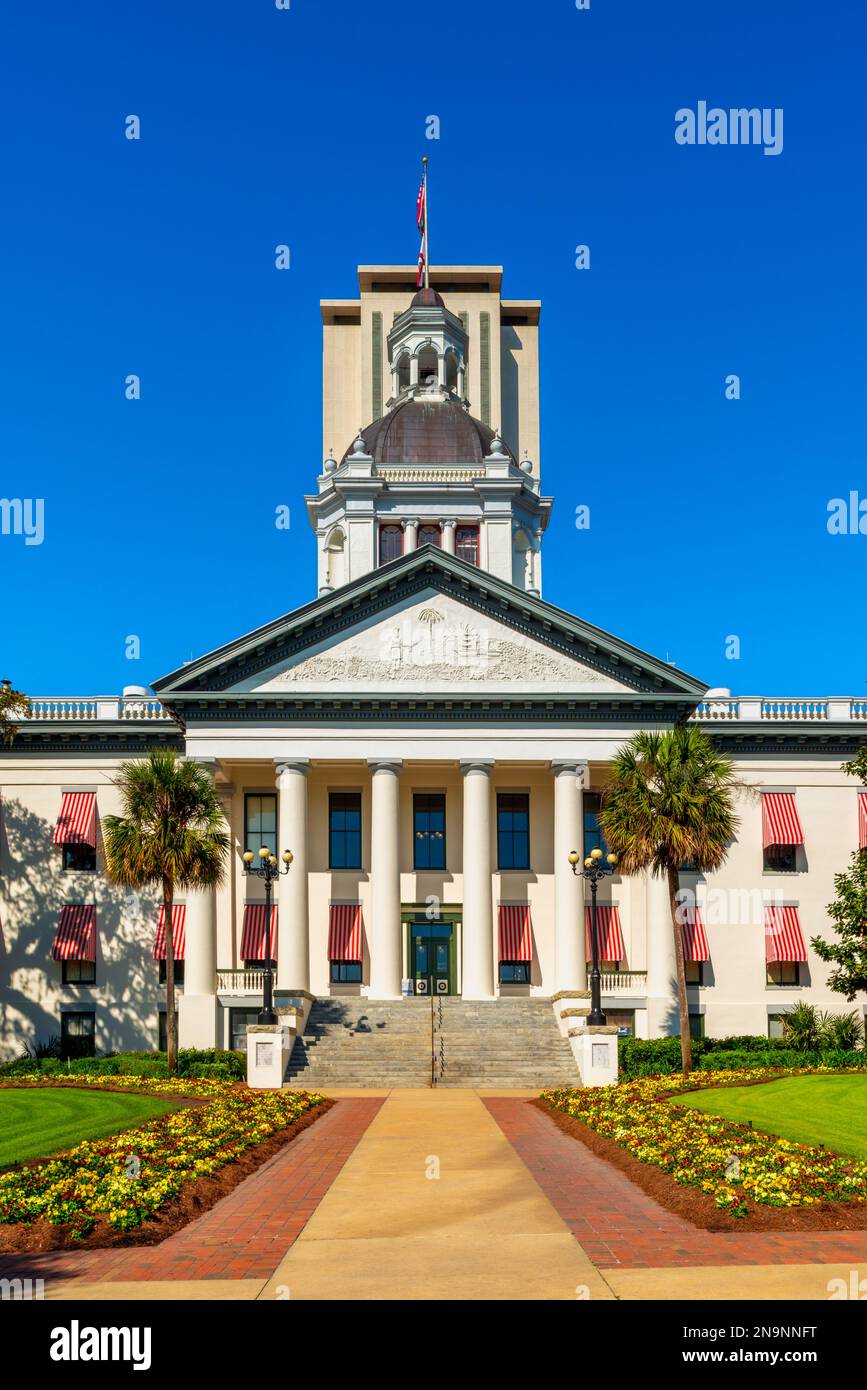 Les anciens et nouveaux bâtiments du Capitole de l'État de Floride dans le centre-ville de Tallahassee, Floride, États-Unis. Tallahassee devient la capitale de la Floride en 1824. Banque D'Images