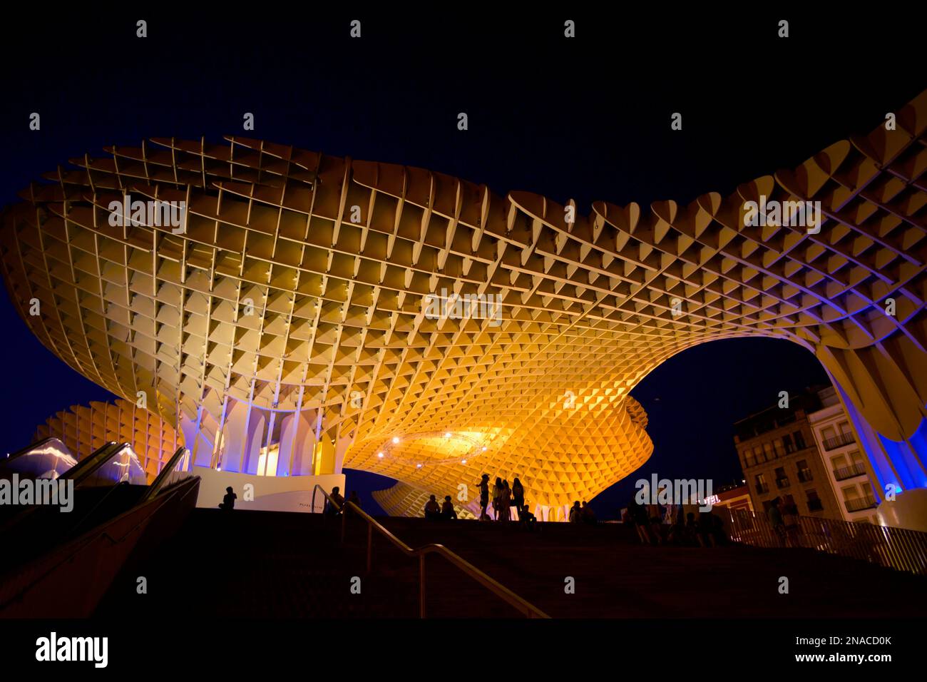 Metropol parasol (structure en bois sur la place de la Encarnacion) dans le vieux quartier de Séville, Espagne Banque D'Images