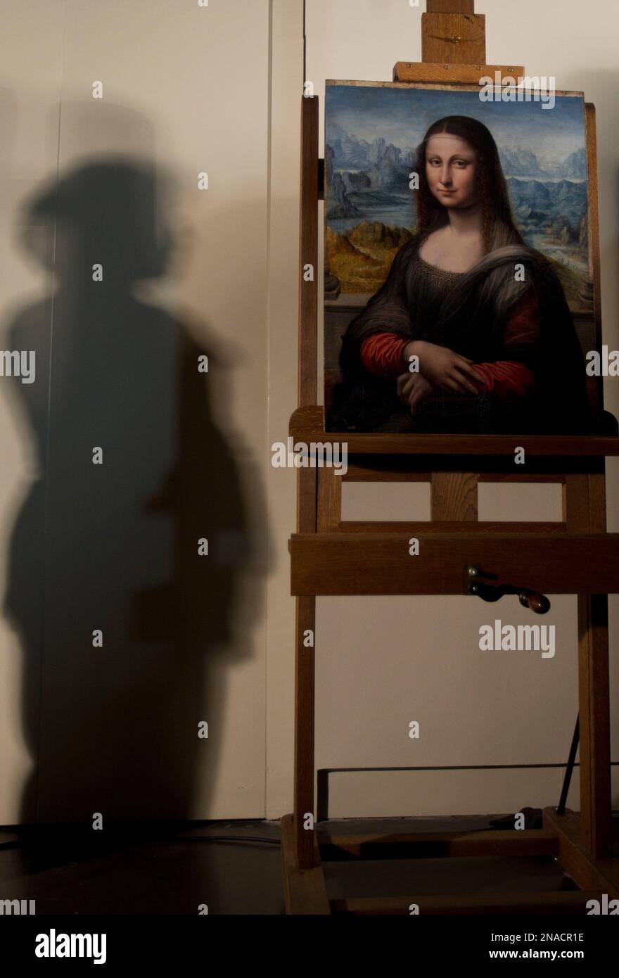 a-copy-of-leonardo-da-vinci-s-mona-lisa-that-was-painted-at-the-same