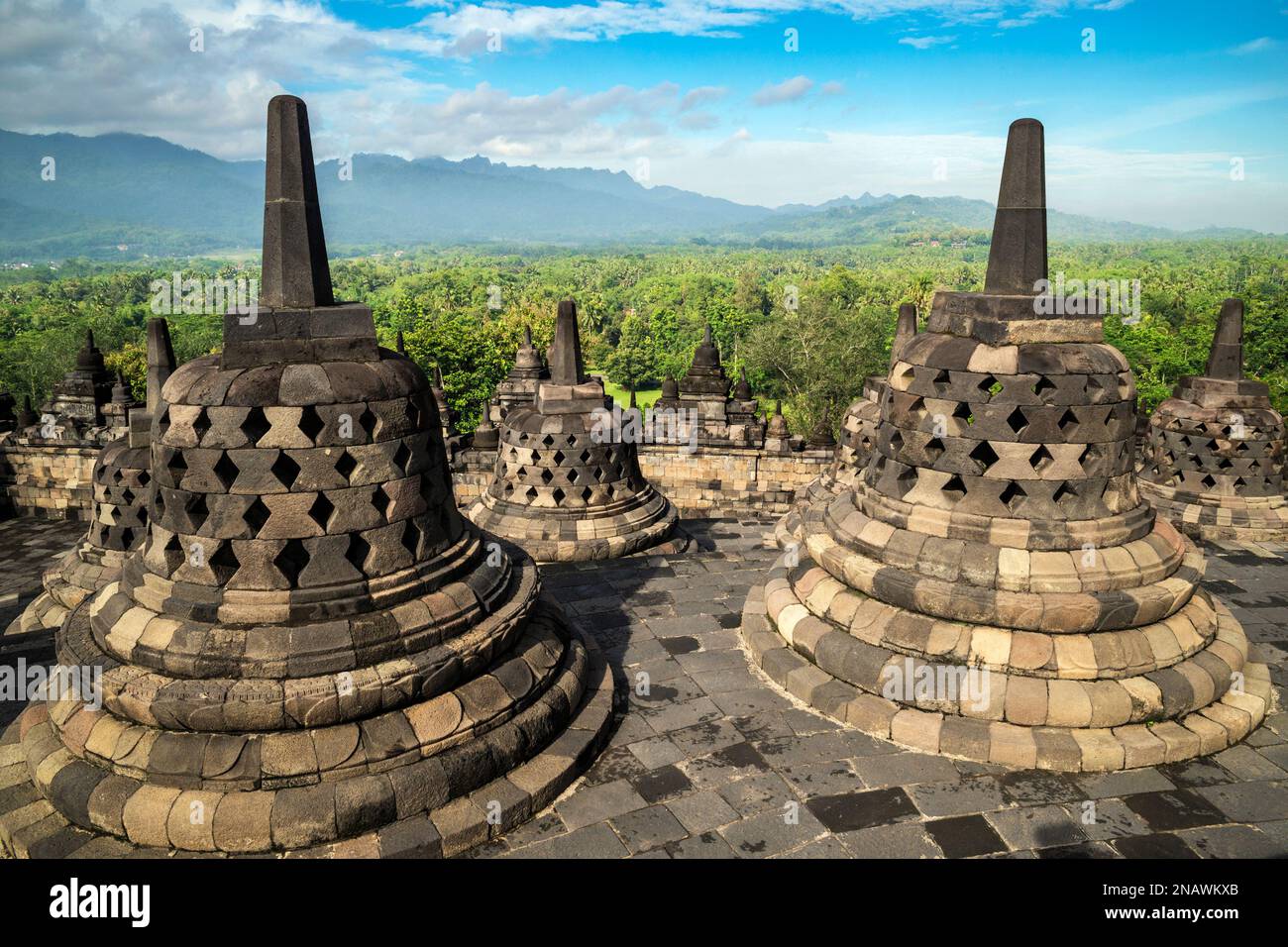 Borobudur temple bouddhiste à Magelang Regency, Muntilan, Central Java, Indonésie Banque D'Images