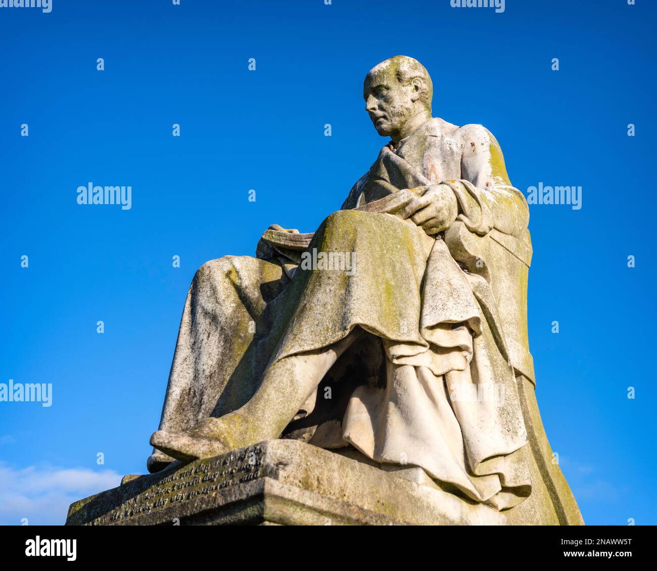 Statue du philanthrope Sir John Dinham, par E B Stephens, dans les jardins de Northernhay, Exeter, Devon, Royaume-Uni. Banque D'Images