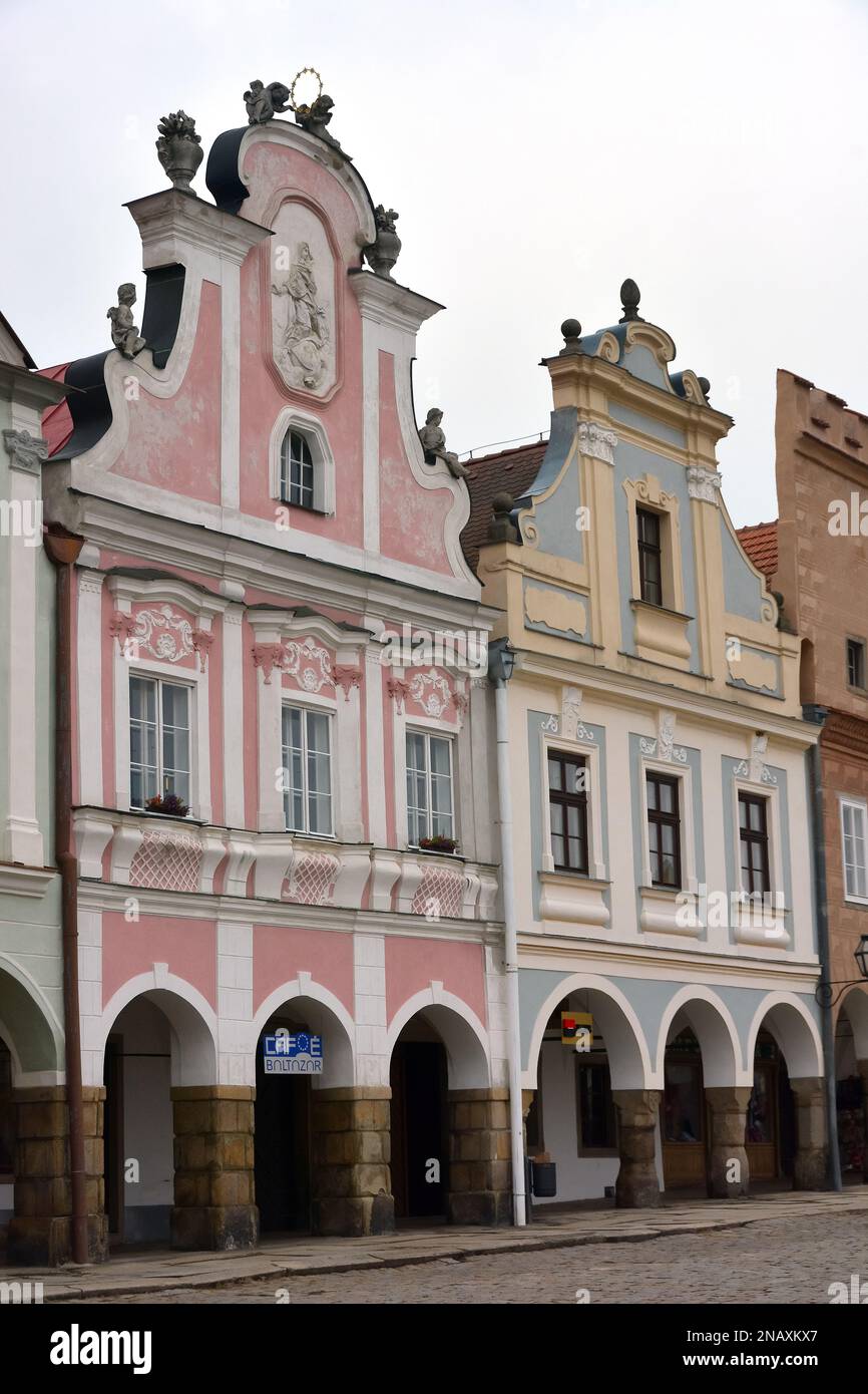 Les maisons de la place principale (Namesti Zachariase z Hradce),Telč, région de Vysočina, district de Jihlava, République tchèque, Europe, Site du patrimoine mondial Banque D'Images