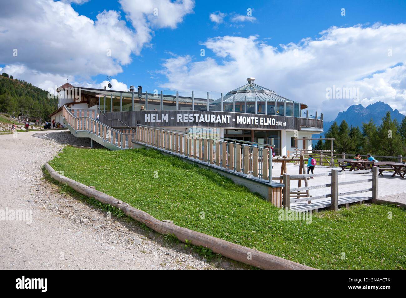 Restaurant Monte Elmo (Mont Helm) (2050 m), Sesto, Sexten, Pusteria Valley, Trentin-Haut-Adige, Italie Banque D'Images