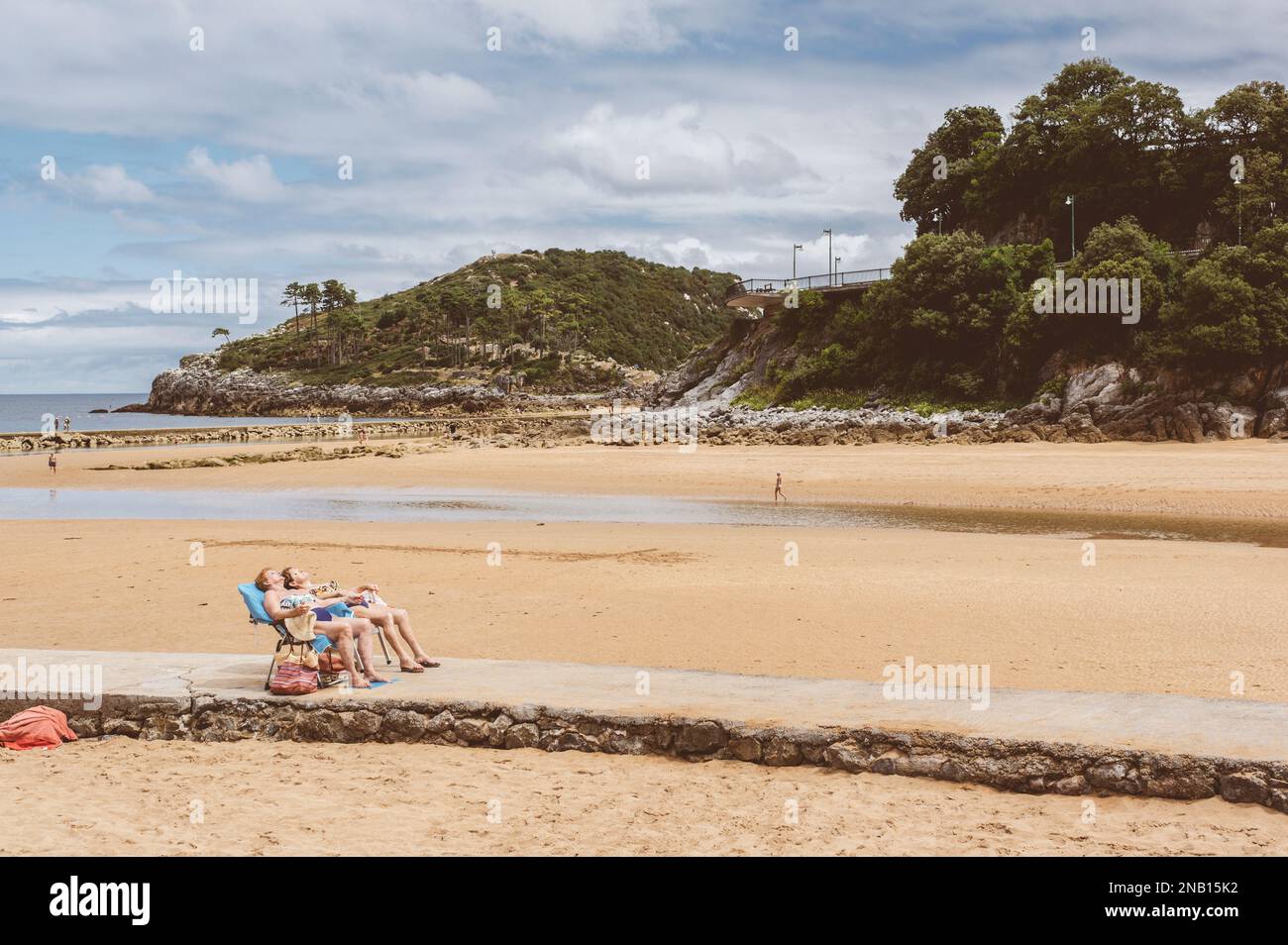 Lekeitio, pays basque, Espagne. Panorama de la plage de la ville Banque D'Images