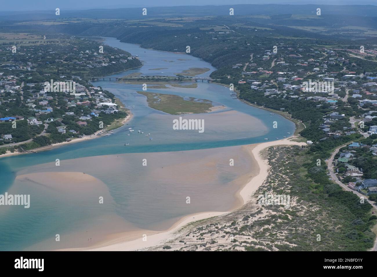 Photographie aérienne de Kenton sur la mer et la rivière Bushmans. Banque D'Images