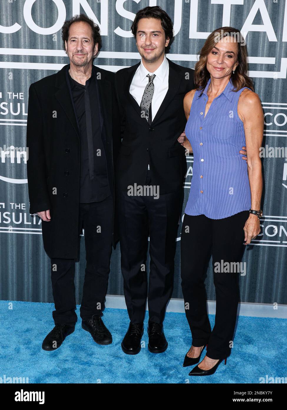 Culver City, États-Unis. 13th févr. 2023. CULVER CITY, LOS ANGELES, CALIFORNIE, États-Unis - FÉVRIER 13 : Michael Wolff, NAT Wolff et Polly Draper arrivent à la première de Los Angeles de la saison 1 « The Consultant » d'Amazon Prime Video, qui s'est tenue au Culver Theatre sur 13 février 2023 à Culver City, Los Angeles, Californie, États-Unis. (Photo de Xavier Collin/image Press Agency) Credit: Image Press Agency/Alay Live News Banque D'Images