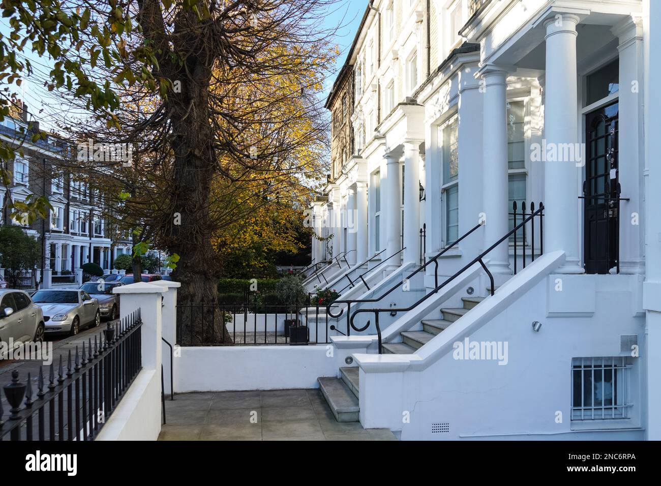 Maisons en terrasse victorienne à Kensington, Londres Angleterre Royaume-Uni Banque D'Images