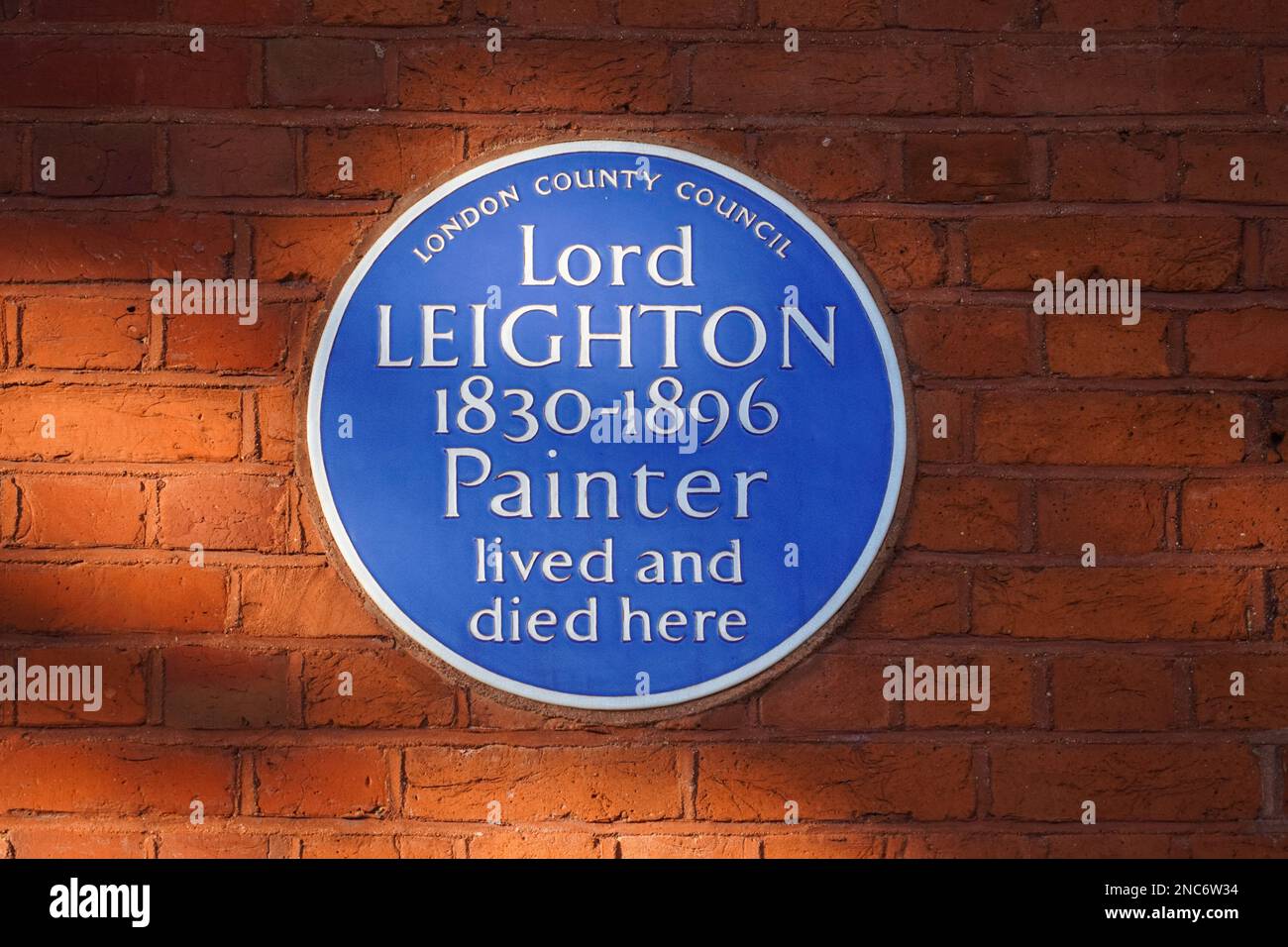 Une plaque bleue de Frederic Leighton, 1st Baron Leighton sur Leighton House, Londres Angleterre Royaume-Uni Banque D'Images