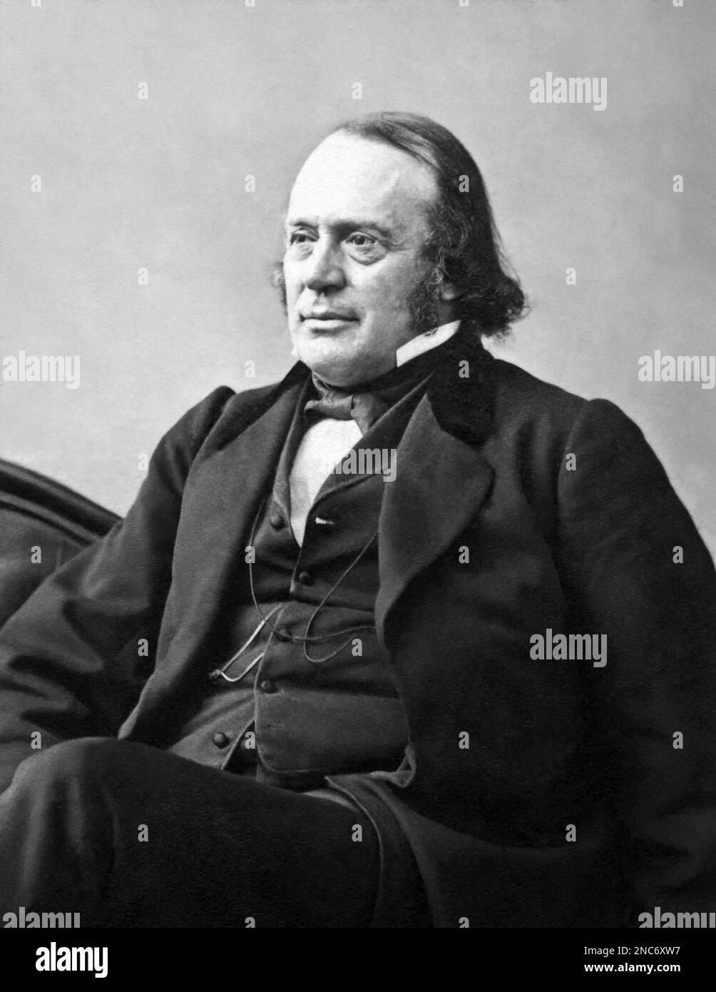 Louis Agassiz (1807-1873), géologue, zoologiste, paléontologue et scientifique de la nature de renom suisse-américain, était professeur à l'Université Harvard et critique ouvertement de la théorie de l'évolution de Darwin. (c1864 photo de A. Sonrel) Banque D'Images