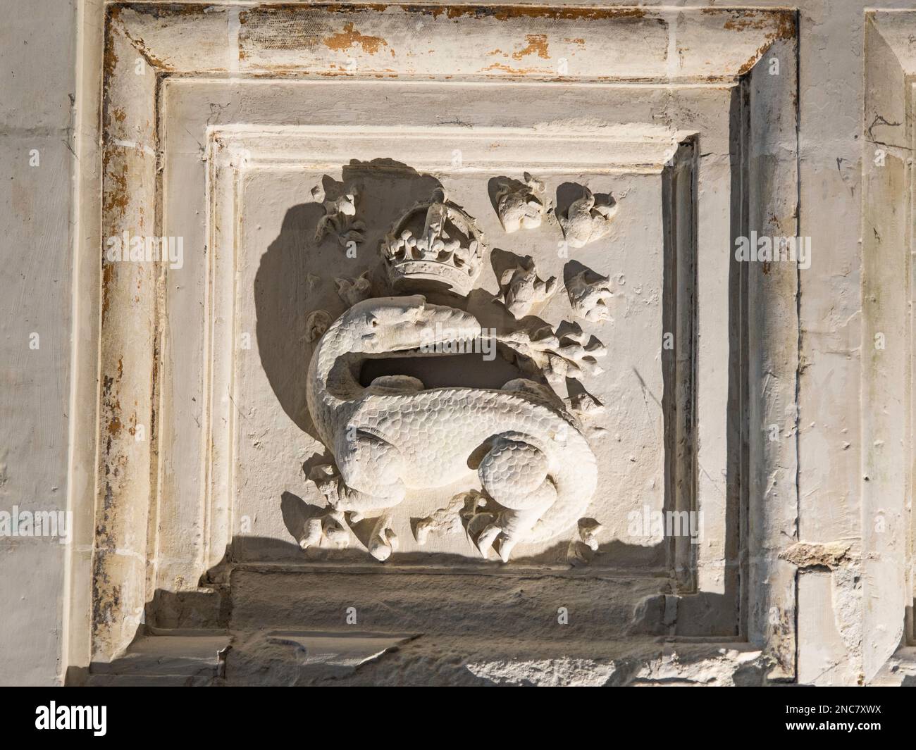 Chambord, France - 30 2022 décembre : relief de l'emblème royal français au château de Chambord Banque D'Images