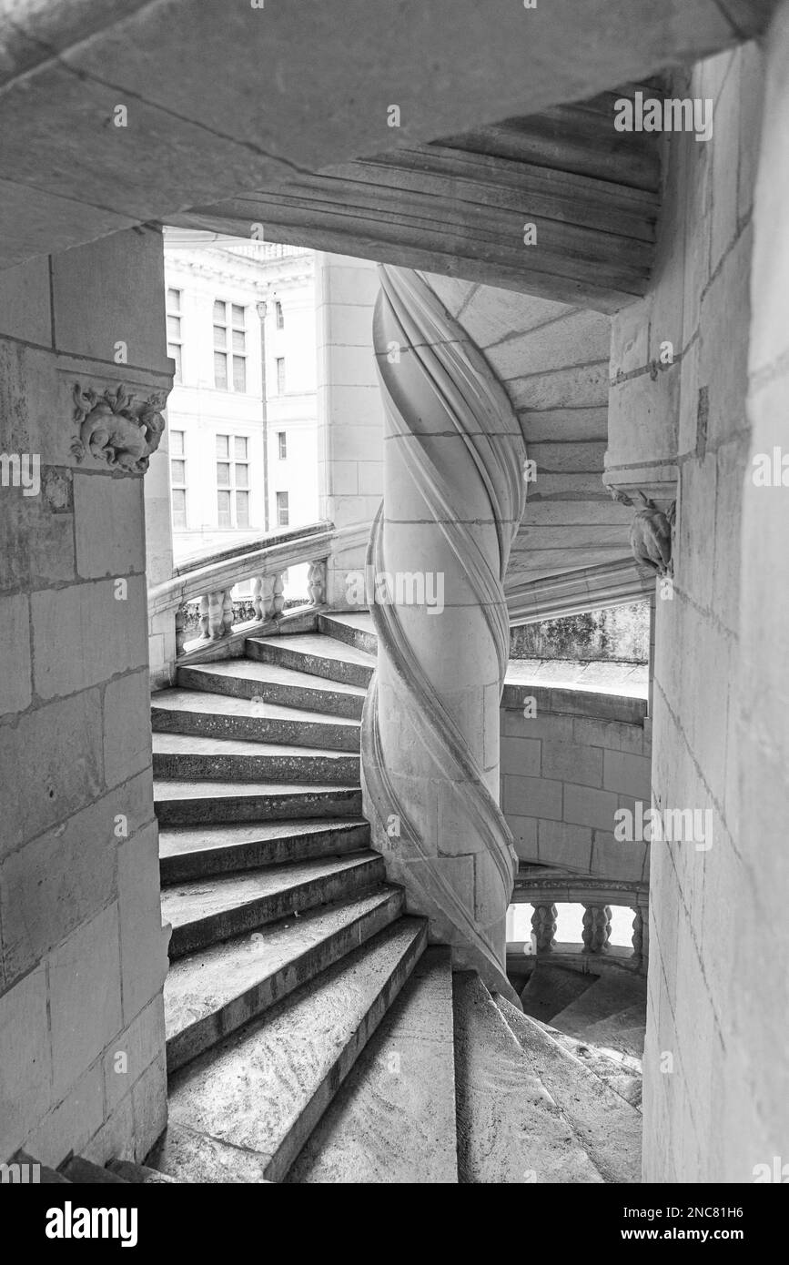 Chambord, France - décembre 30 2022 : la magnifique stairecase en spirale du château de Chambord Banque D'Images