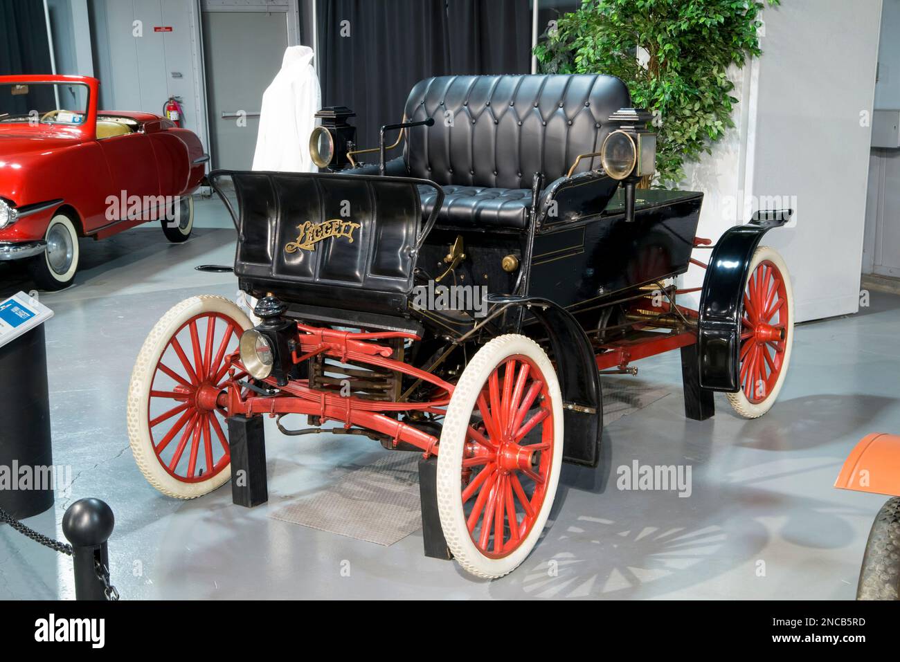 Une piste Leggett de 1899 avec direction au rotoculteur au Northeast Classic car Museum à Norwich, New York. Banque D'Images