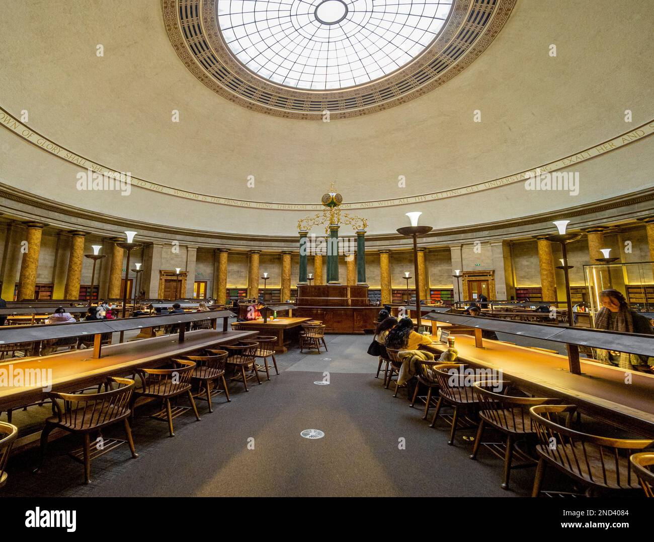 Salle de lecture Wolfson, bibliothèque centrale de Manchester. Manchester, Royaume-Uni Banque D'Images