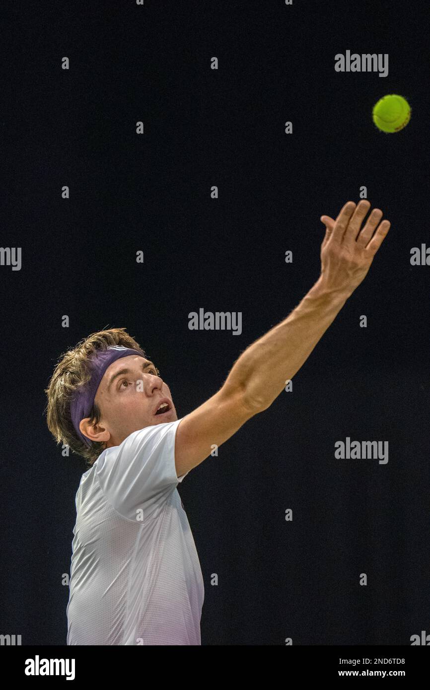 ROTTERDAM, PAYS-BAS - FÉVRIER 14 : Marc-Andrea Huesler de Suisse en action pendant le tournoi de tennis mondial ABN AMRO 50th 2023 à Ahoy on 14 février 2023 à Rotterdam, pays-Bas (photo de Henk Seppen/Orange Pictures) Banque D'Images