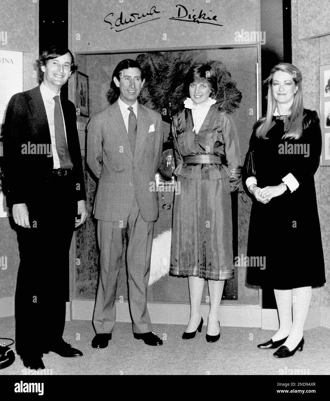 Prince Charles and his bride-to-be, Lady Diana Spencer, flanked by Lord and Lady Romsey at Broadlands, the home of the late Lord Mountbatten at Romsey on May 9, 1981. The Prince and Lady Diana were opening a new Mountbatten exhibition. (AP Photo/Ron Bell/Press Association) *UK OUT* Banque D'Images