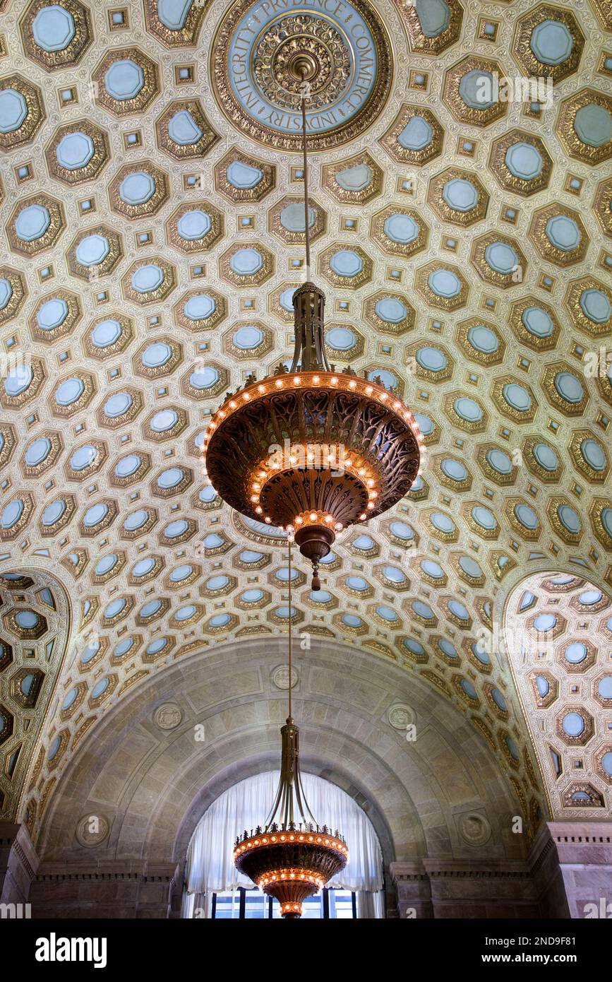 Détail du plafond d'un bâtiment de banque Banque D'Images