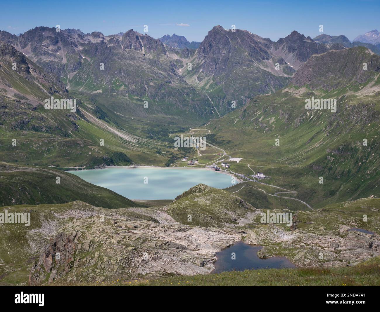 Vue aérienne du col de Bielerhoehe et du réservoir de Silvretta, dans le Tyrol et le Vorarlberg, Autriche Banque D'Images
