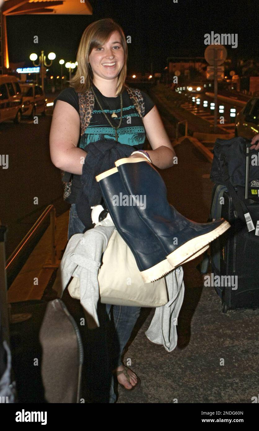 Abby Sunderland 16 Is Seen At The Airport Of Saint Denis De La abby-sunderland-16-is-seen-at-the-airport-of-saint-denis-de-la