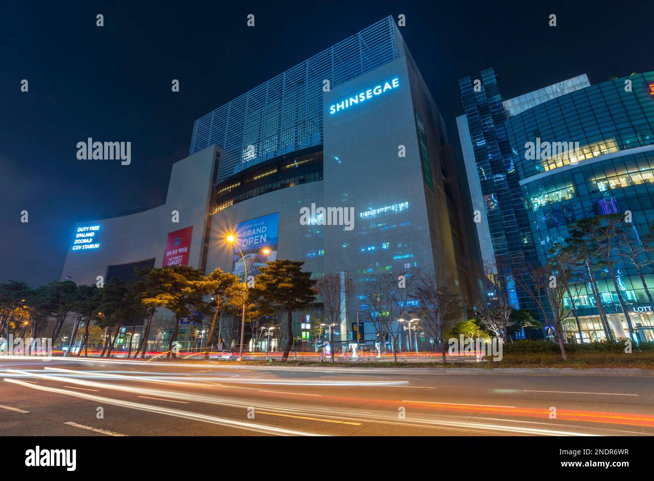 Busan, Corée du Sud - 29 mars 2016 : magasin Shinsegae le plus grand magasin du monde, Busan, Corée du Sud Banque D'Images
