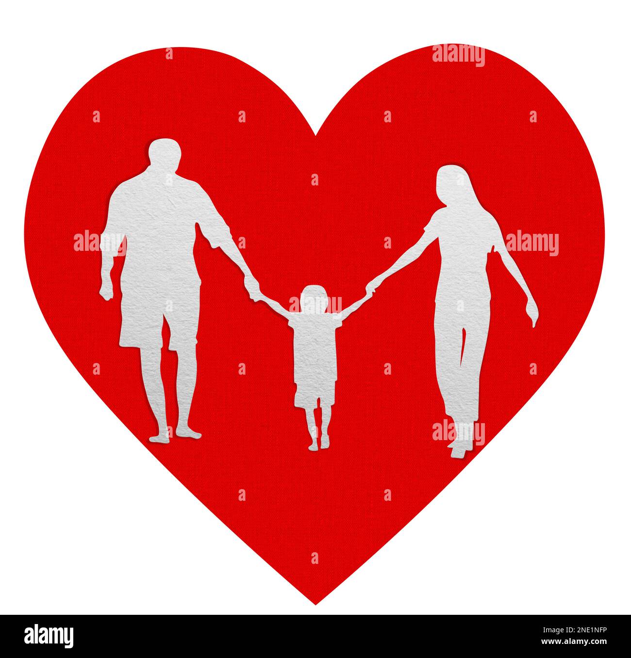 Bonne famille de papier coupé tenant les mains sur coeur rouge Banque D'Images