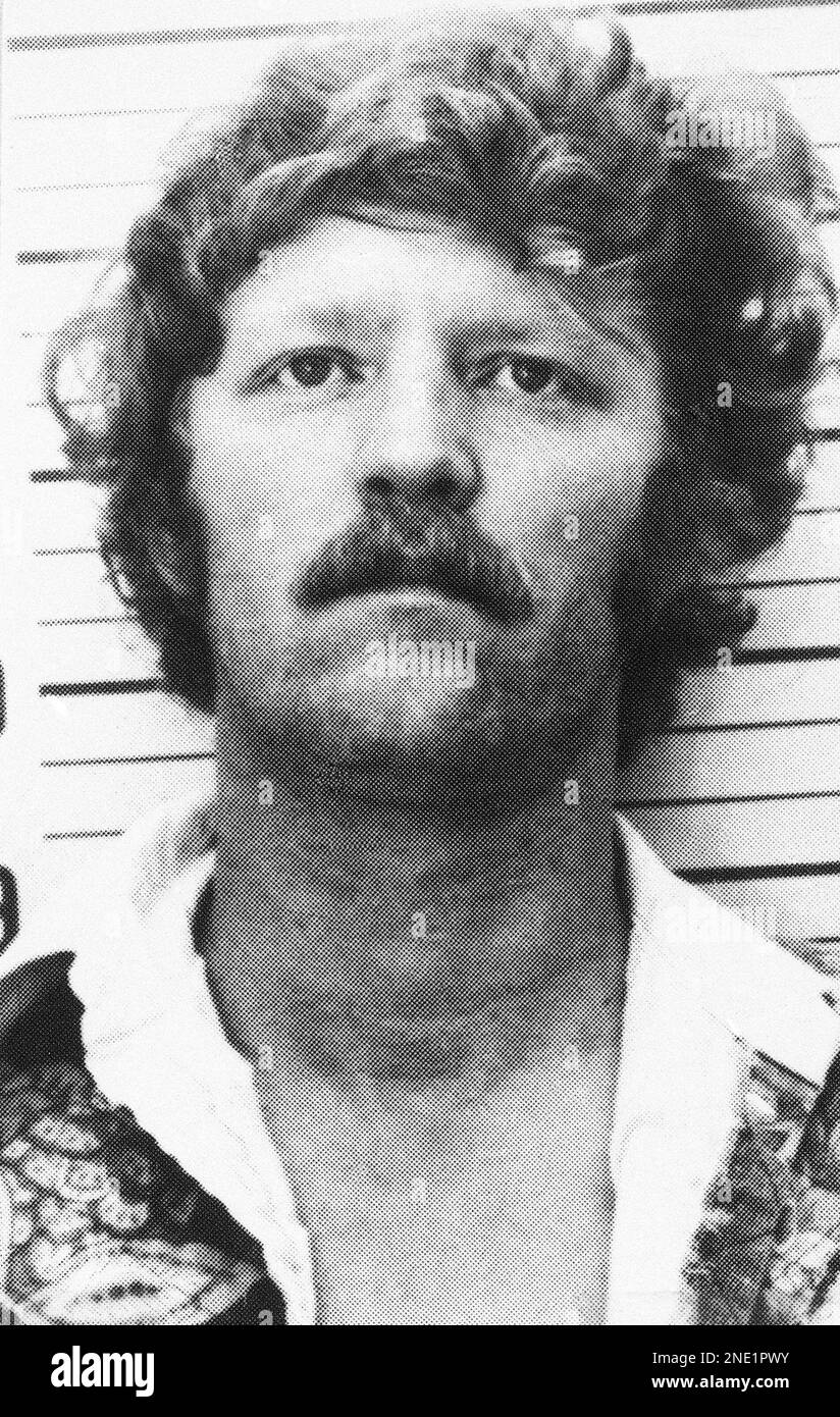 A $10,000 reward is being offered for information leading to the arrest of this man in Webster Parish shown in 1982.Jimmy Wingo fled the Webster Parish Jail on Christmas Eve and is a suspect in the Christmas day murders of the Browns in Dixie. Inn, La. His traveling companion is believed to be Gwen Hill. (AP Photo) Banque D'Images