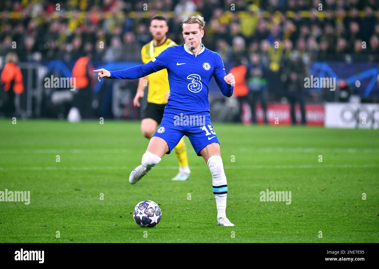 Champions League, Round of 16, signal Iduna Park Dortmund: Borussia Dortmund vs FC Chelsea; Mykhailo Mudryk Banque D'Images