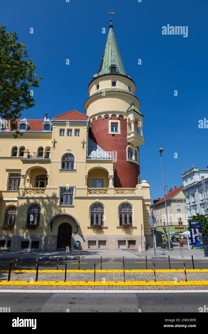 Le Celje Hall (slovène : Celjski dom) centre communautaire dans la ville de Celje, Slovénie. Bâtiment de style éclectique de 1906. Banque D'Images