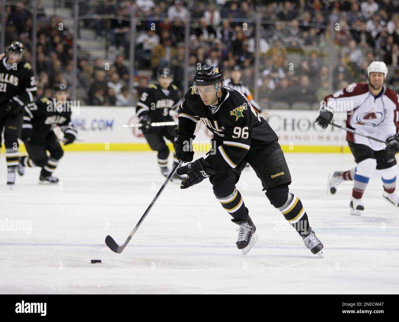 Dallas Stars left wing Fabian Brunnstrom (96) of Sweden during an NHL hockey game against the Colorado Avalanche, Friday, Jan. 29, 2010, in Dallas. (AP Photo/Tony Gutierrez) Banque D'Images