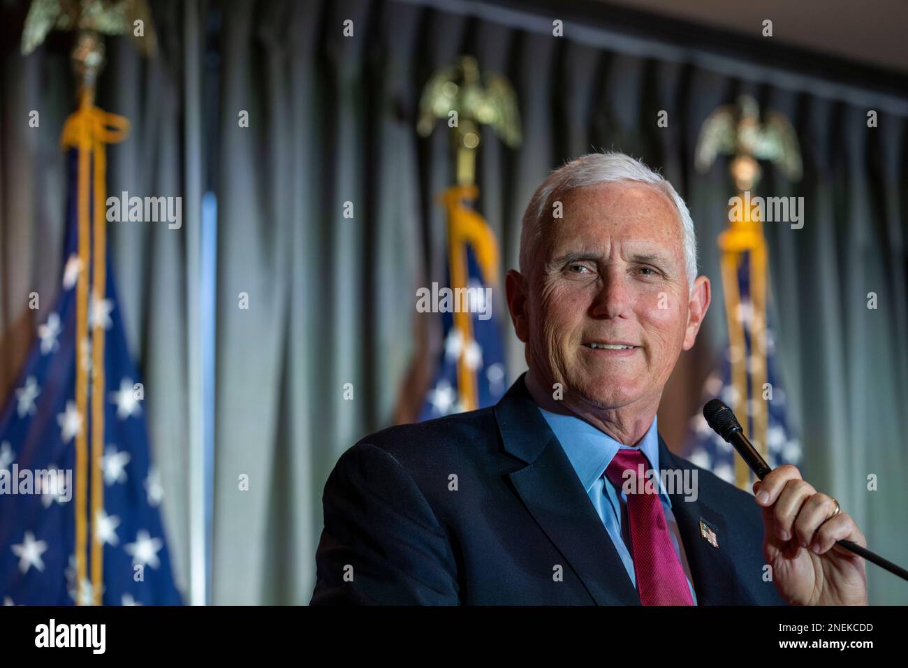 Former Vice President Mike Pence speaks at a Coolidge and the American Project luncheon in the Madison Building of the Library of Congress, Thursday, Feb. 16, 2023, in Washington. (AP Photo/Alex Brandon) Banque D'Images