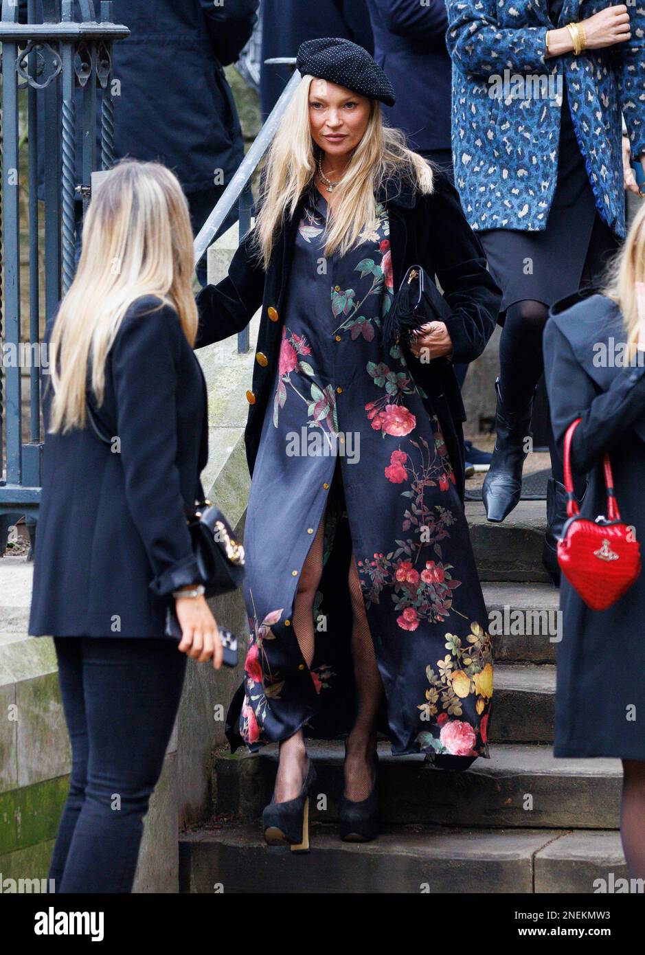 Londres, Royaume-Uni. 16th févr. 2023. Kate Moss la famille, les amis, les célébrités et les stars du monde de la mode arrivent à la cathédrale de Southwark pour assister à un service commémoratif en mémoire de Dame Vivienne Westwood. Crédit : Mark Thomas/Alay Live News Banque D'Images