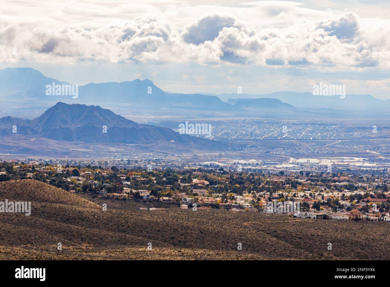 Paysage urbain en grand angle de la belle ville d'El Paso au Texas Banque D'Images