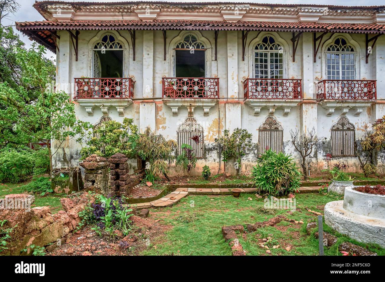 06 10 2009 Vintage Colonial Goan maison de la famille Braganza à Chandor village près de Margao (Madgaon), Goa, Inde . Banque D'Images