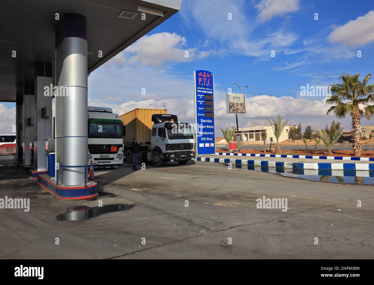 Tankstelle en Jordanien / station-service en Jordanie Banque D'Images