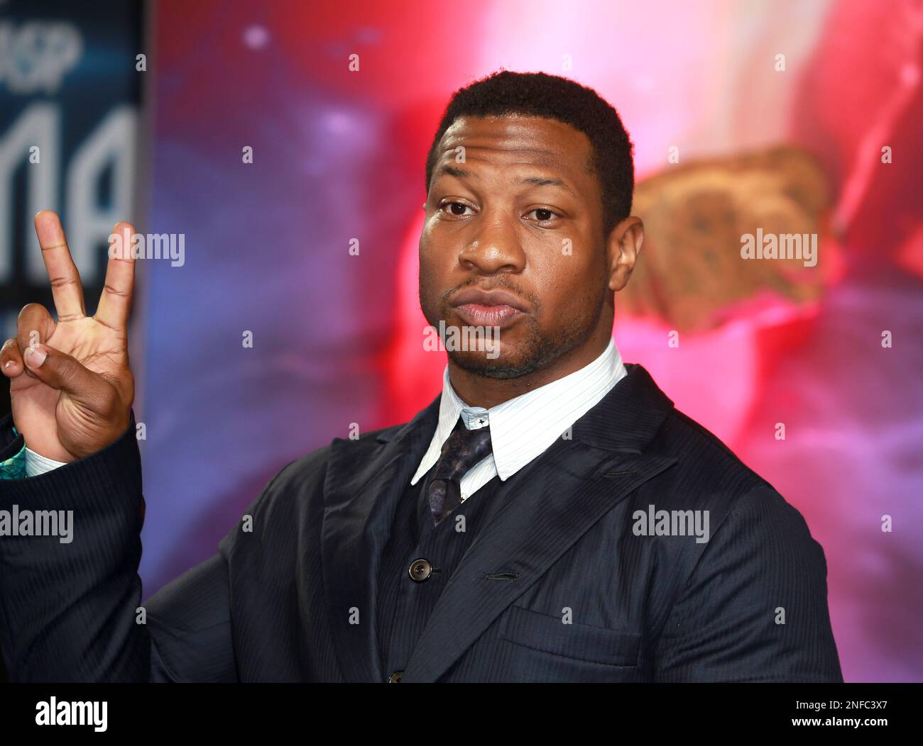 Jonathan Majors assiste au Gala screening britannique 'Ant-Man and the Wasp: Quantumania' au BFI IMAX Waterloo à Londres, en Angleterre. Banque D'Images