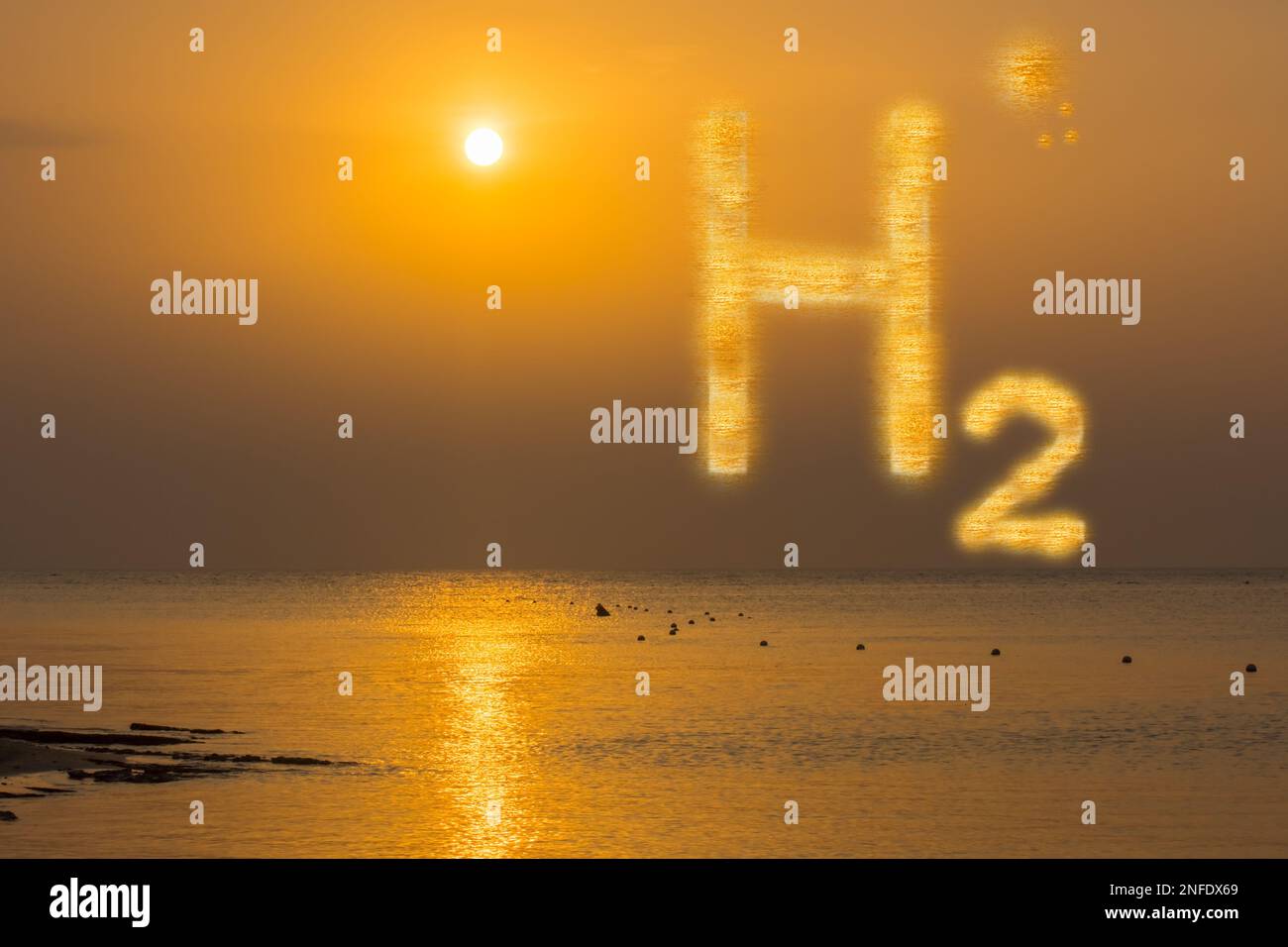 3D illustration énergie renouvelable énergie pure lueur orange H2 hydrogène et wam soleil sur le ciel avec des réflexions pendant le coucher du soleil Banque D'Images