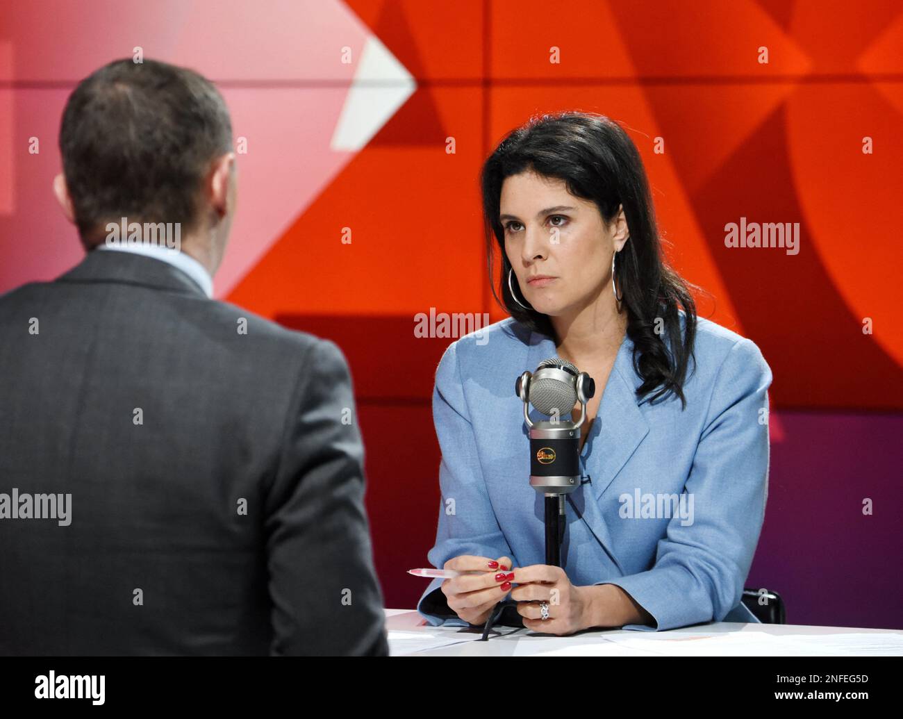 Paris, France sur 17 février 2023, Olivier Dussopt est interviewé par