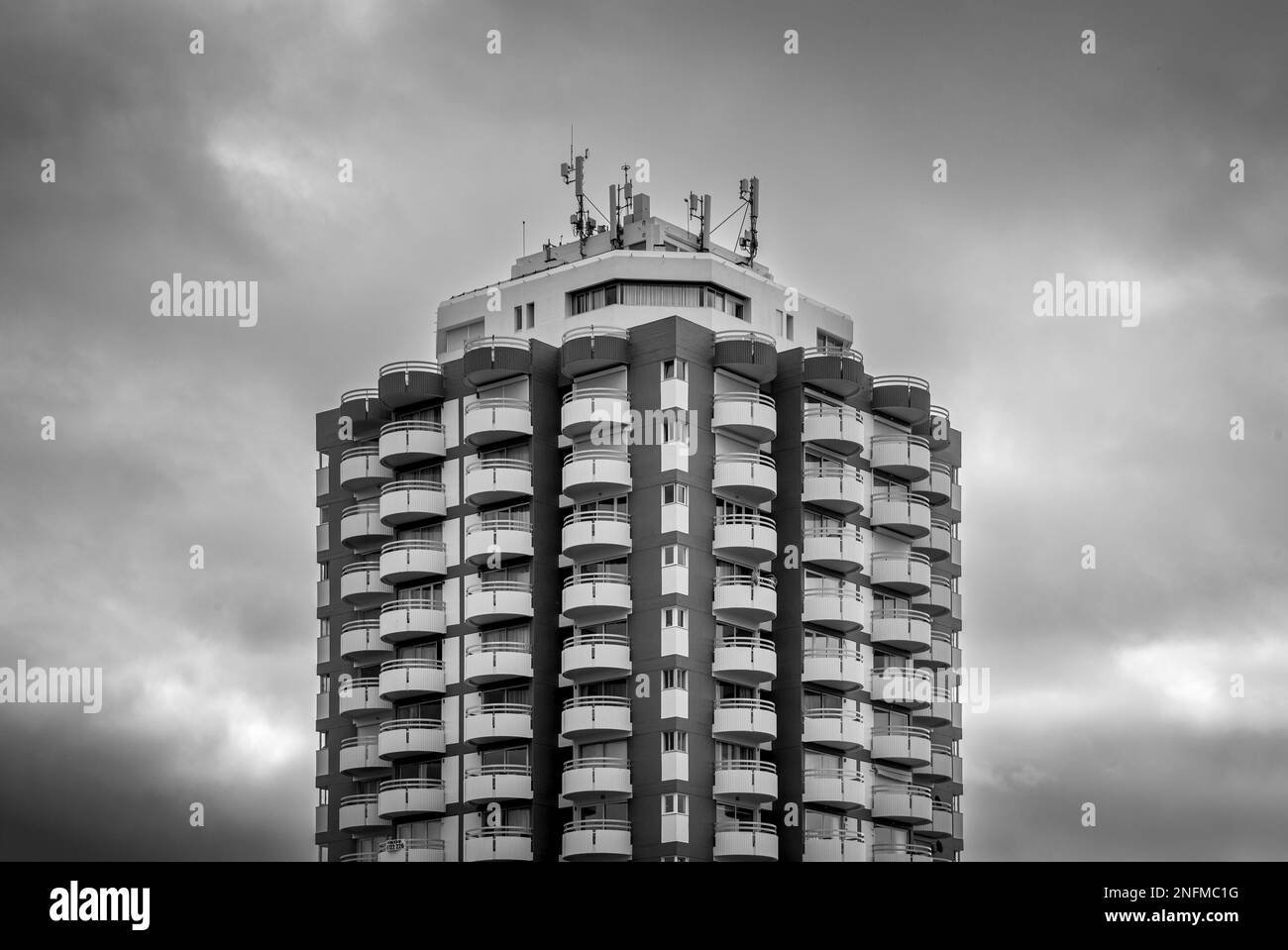 Immeuble Brutalist au Portugal Banque D'Images