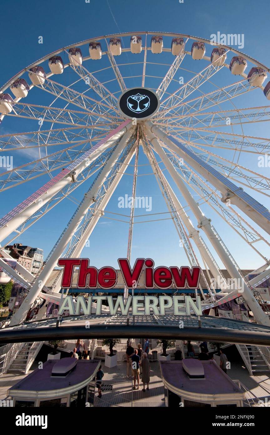 Grande roue de ferris 'la vue' près de la rivière Escaut à Anvers (Flandre), Belgique Banque D'Images