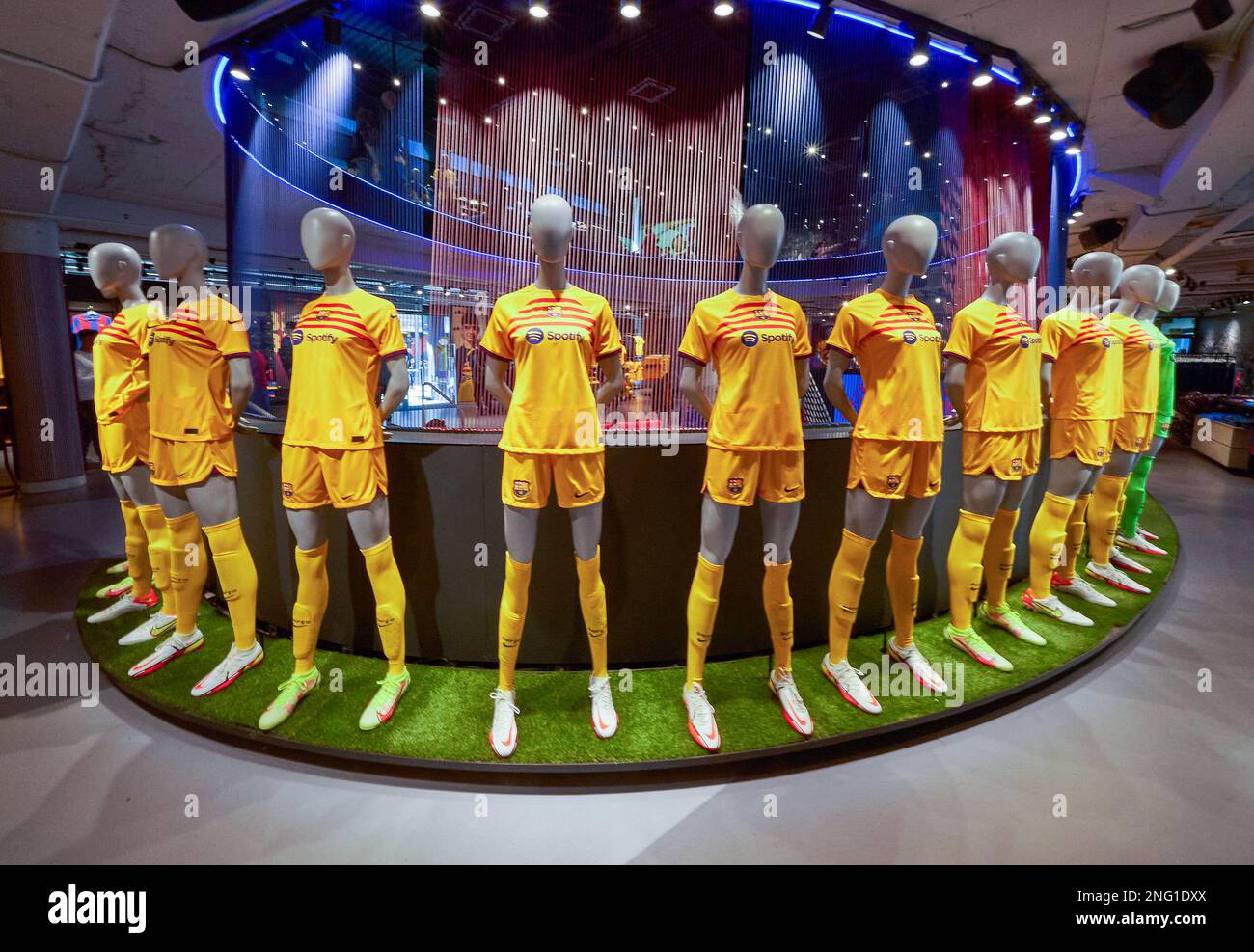 Mannequins dans le magasin officiel du FC Barcelone à l'arène Camp Nou Banque D'Images