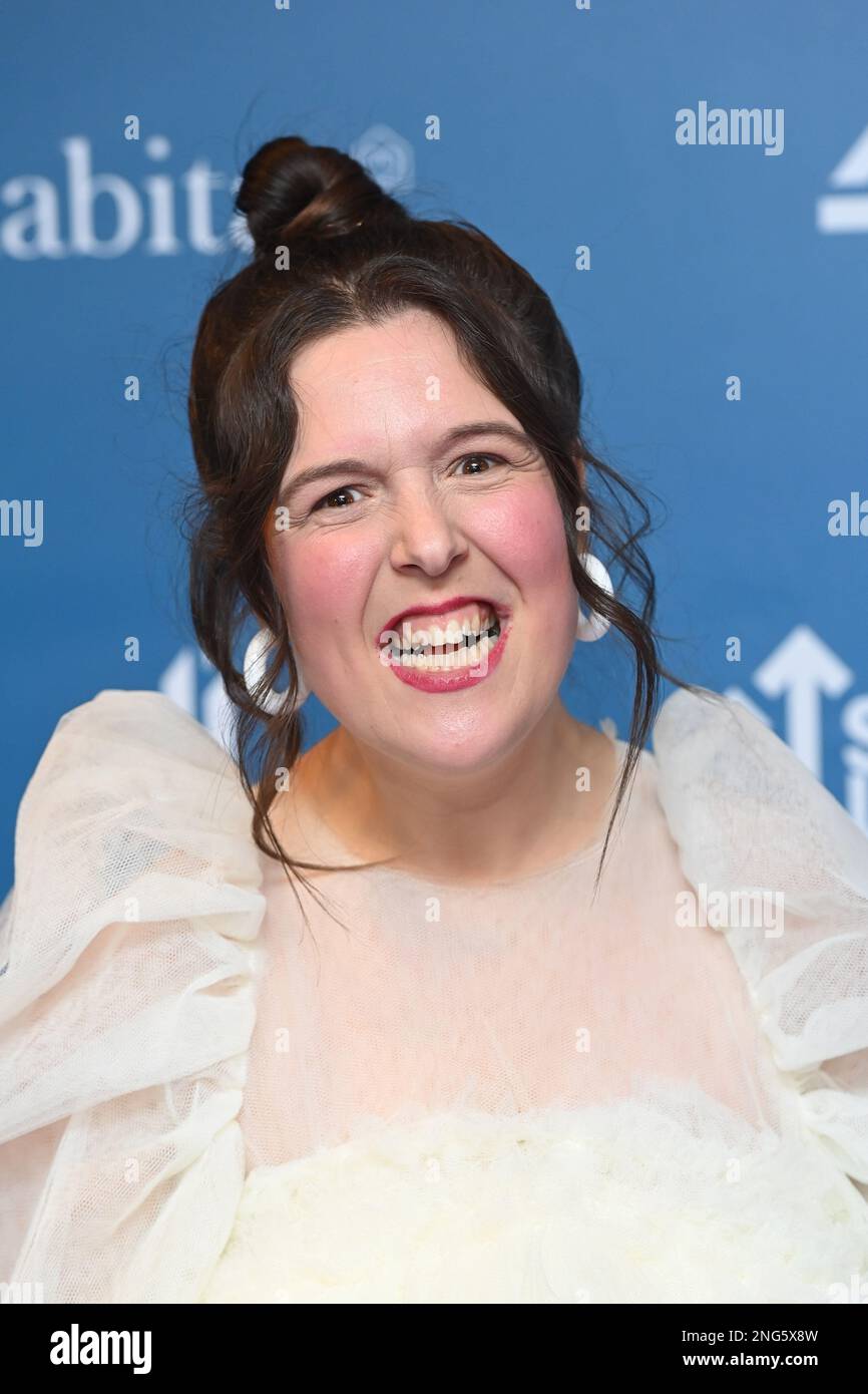 Londres, Royaume-Uni. Londres, Royaume-Uni. 17 février 2023. Rosie Jones assistant aux National Comedy Awards for Stand Up to cancer, au Roundhouse de Londres. Date de la photo: Vendredi 17 février 2023. Le crédit photo devrait se lire: Matt Crossick/Empics/Alamy Live News Banque D'Images