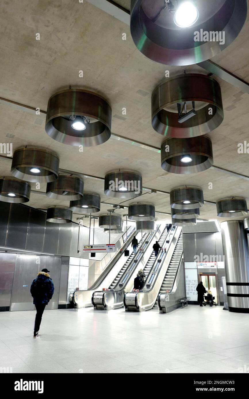 Station Tottenham court Road Elizabeth Line, Londres, Royaume-Uni Banque D'Images
