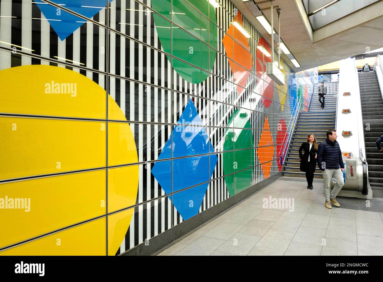 Station Tottenham court Road Elizabeth Line, Londres, Royaume-Uni Banque D'Images